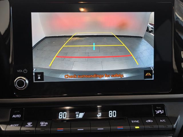 Used 2025 Toyota Camry LE FWD image 19