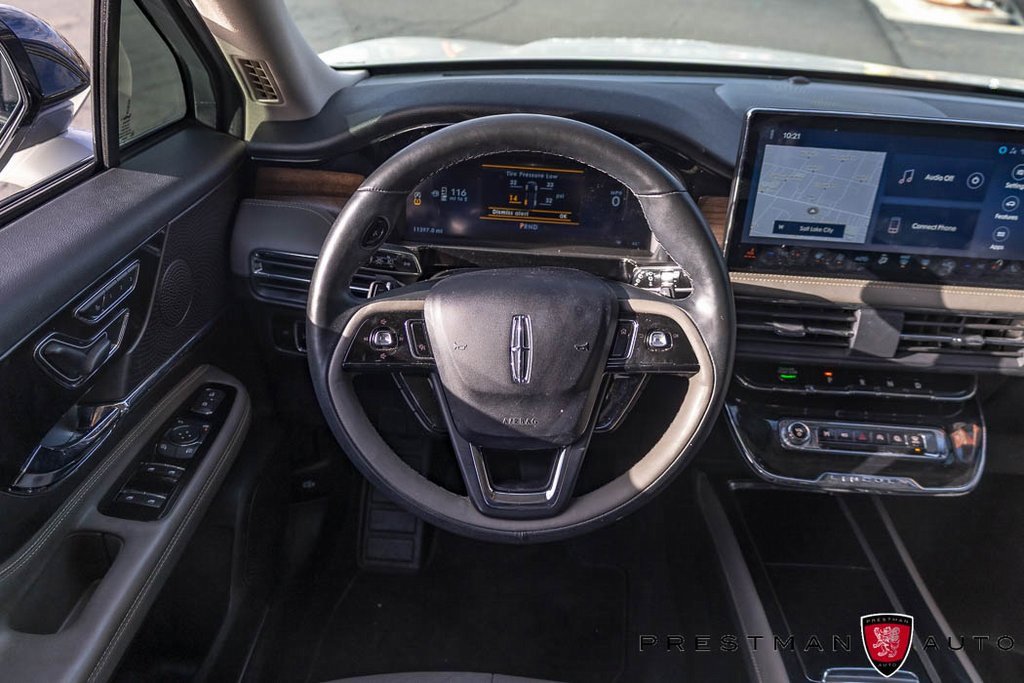 Used 2024 Lincoln Corsair Reserve w/ Equipment Group 201A image 2