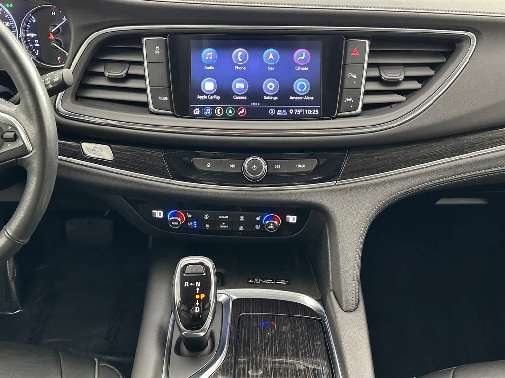 Used 2020 Buick Enclave Avenir w/ Avenir Technology Package FWD image 25