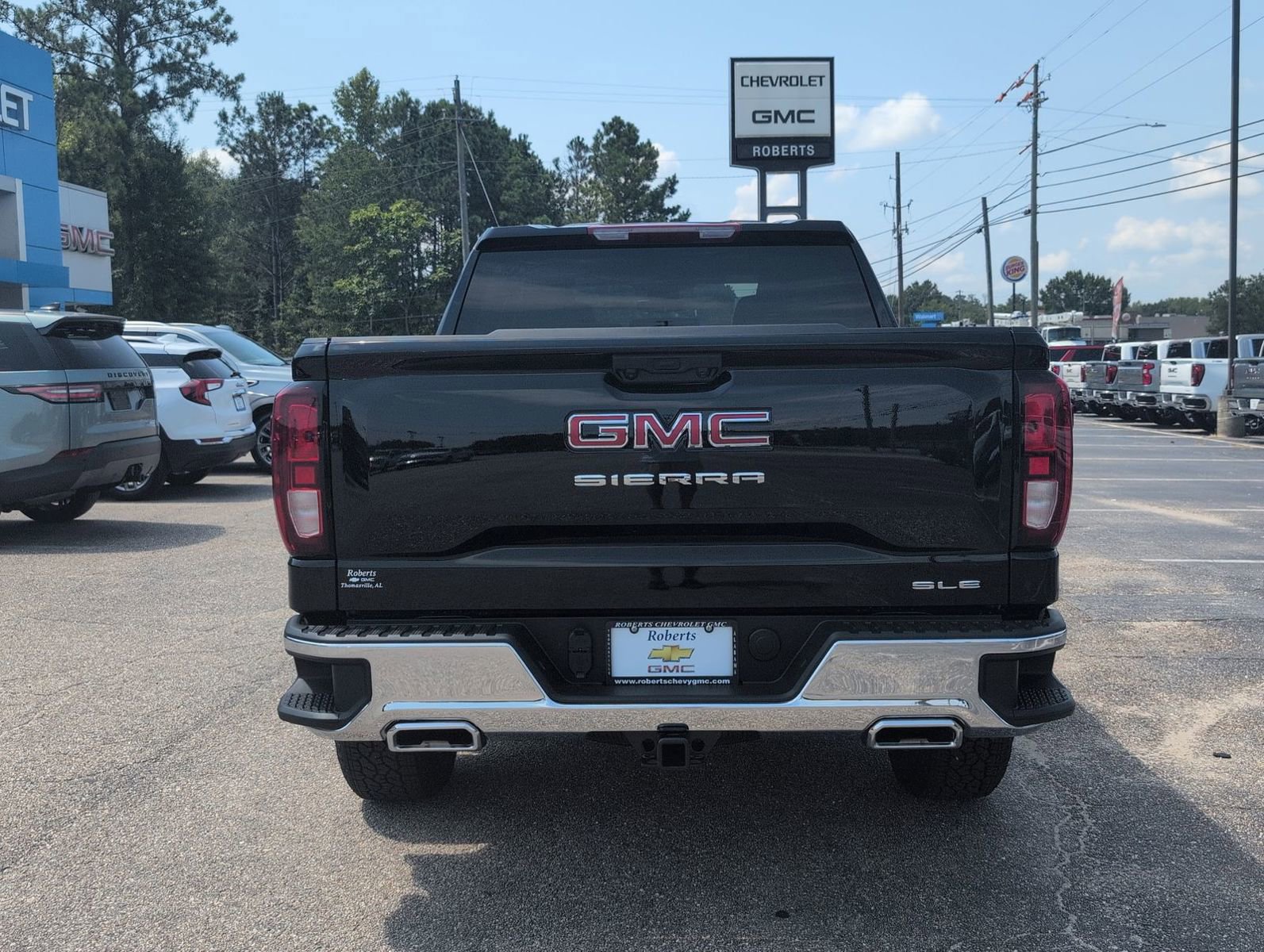 New 2025 GMC Sierra 1500 SLE w/ X31 Off-Road Package AWD/4WD image 4