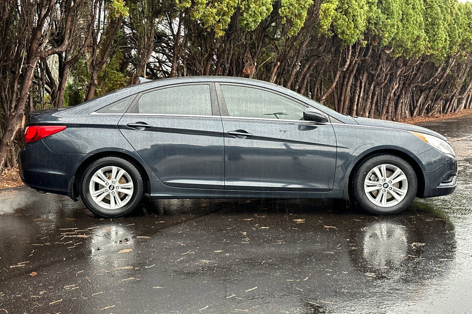 Used 2011 Hyundai Sonata GLS w/ Popular Equipment Pkg 2 image 3