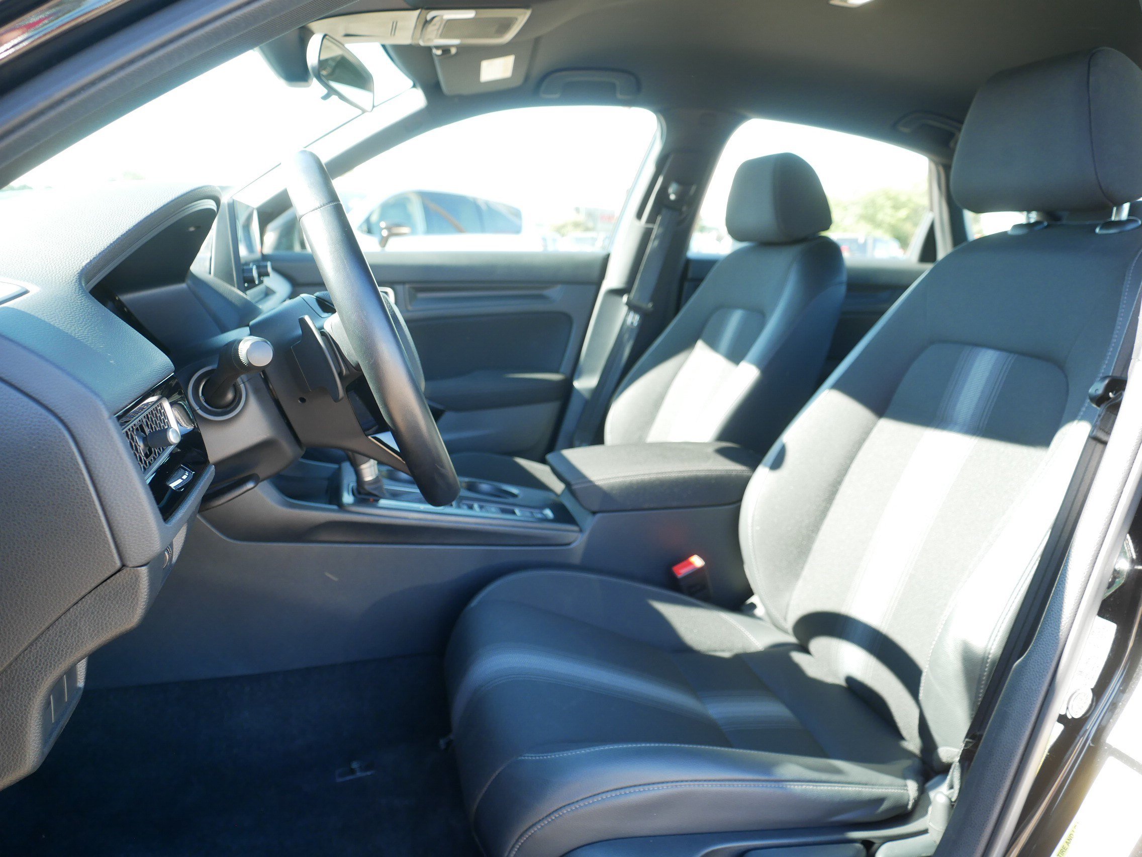 Used 2025 Honda Civic Sport image 33