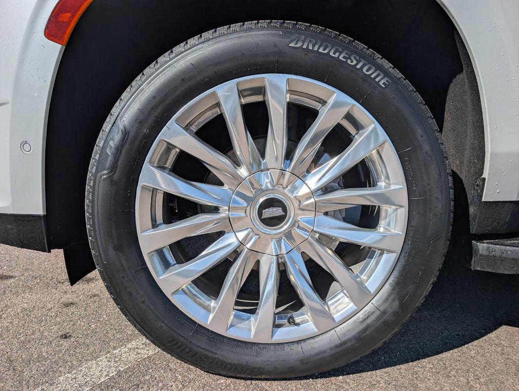 Used 2023 Cadillac Escalade ESV Premium Luxury w/ LPO, Floor Liner Package AWD/4WD image 10