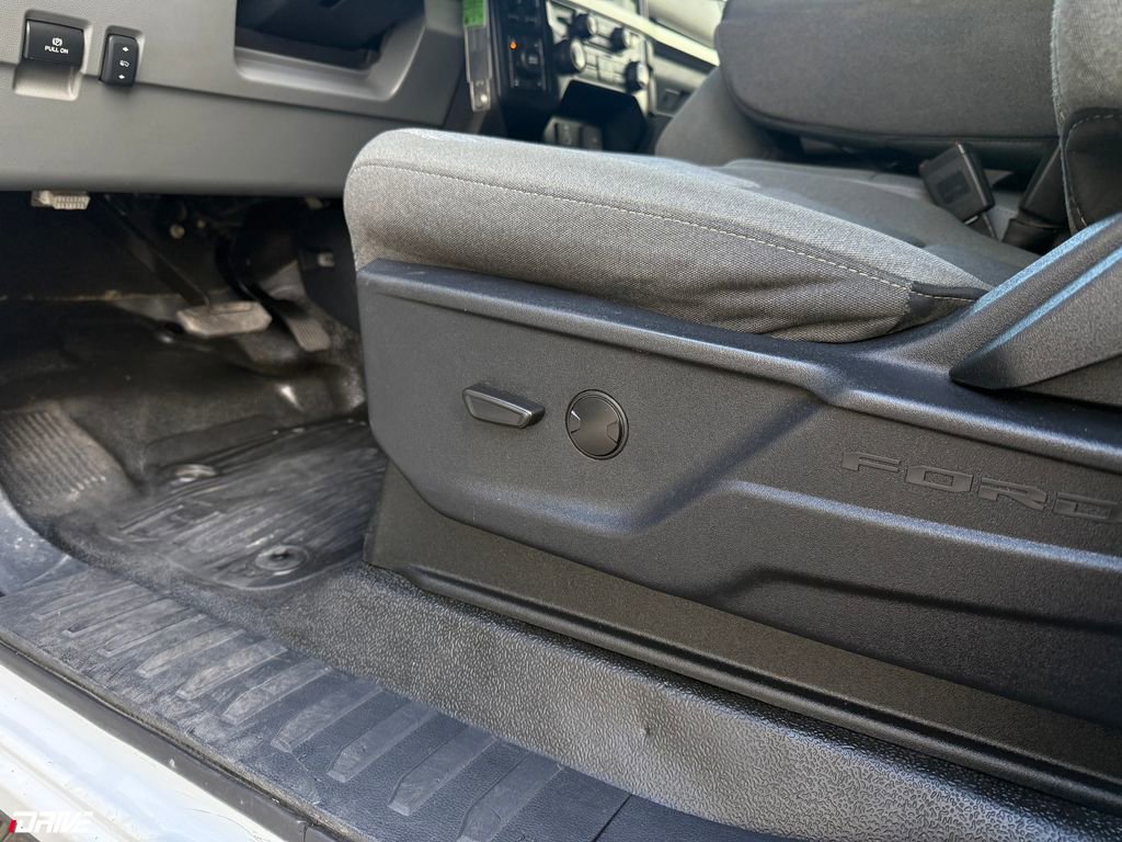 Used 2023 Ford F350 XLT image 36