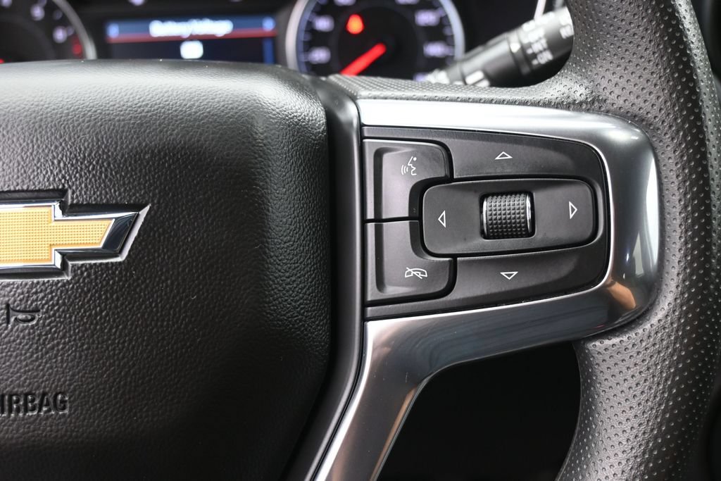 Used 2024 Chevrolet Blazer LT w/ Convenience Package FWD image 2