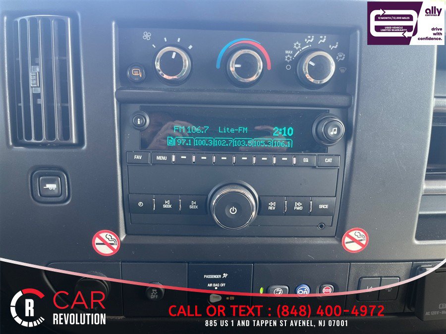 Used 2024 Chevrolet Express 3500 LT w/ LT Preferred Equipment Group RWD image 16