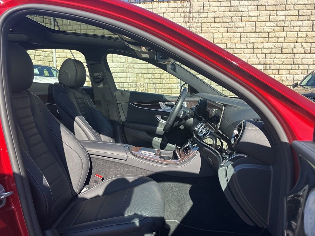 Used 2022 Mercedes-Benz E 450 4MATIC Sedan image 10