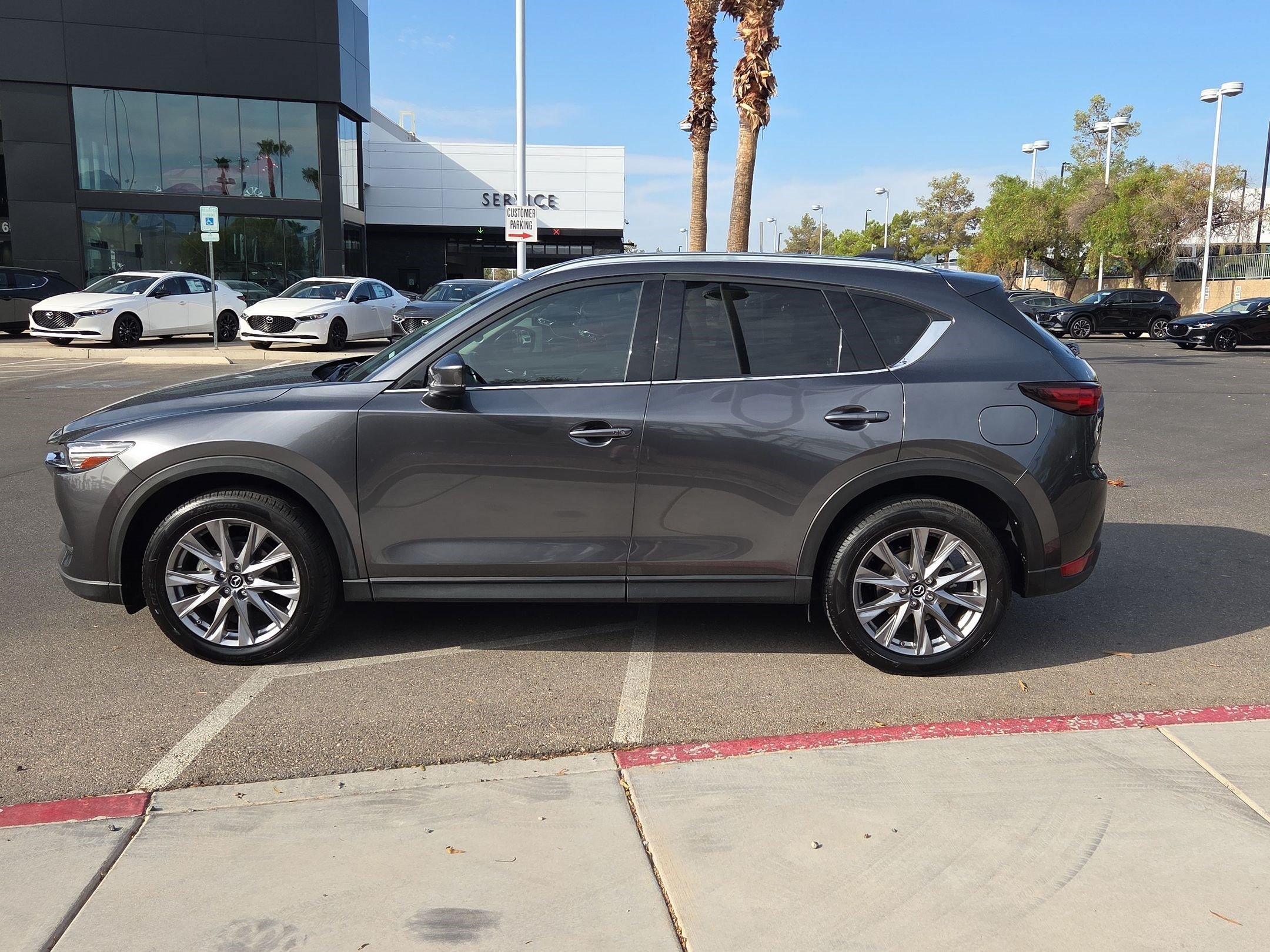 Used 2020 MAZDA CX-5 Grand Touring w/ GT Premium Package AWD/4WD image 2