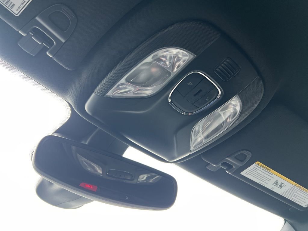 Used 2025 Jeep Compass Limited image 24