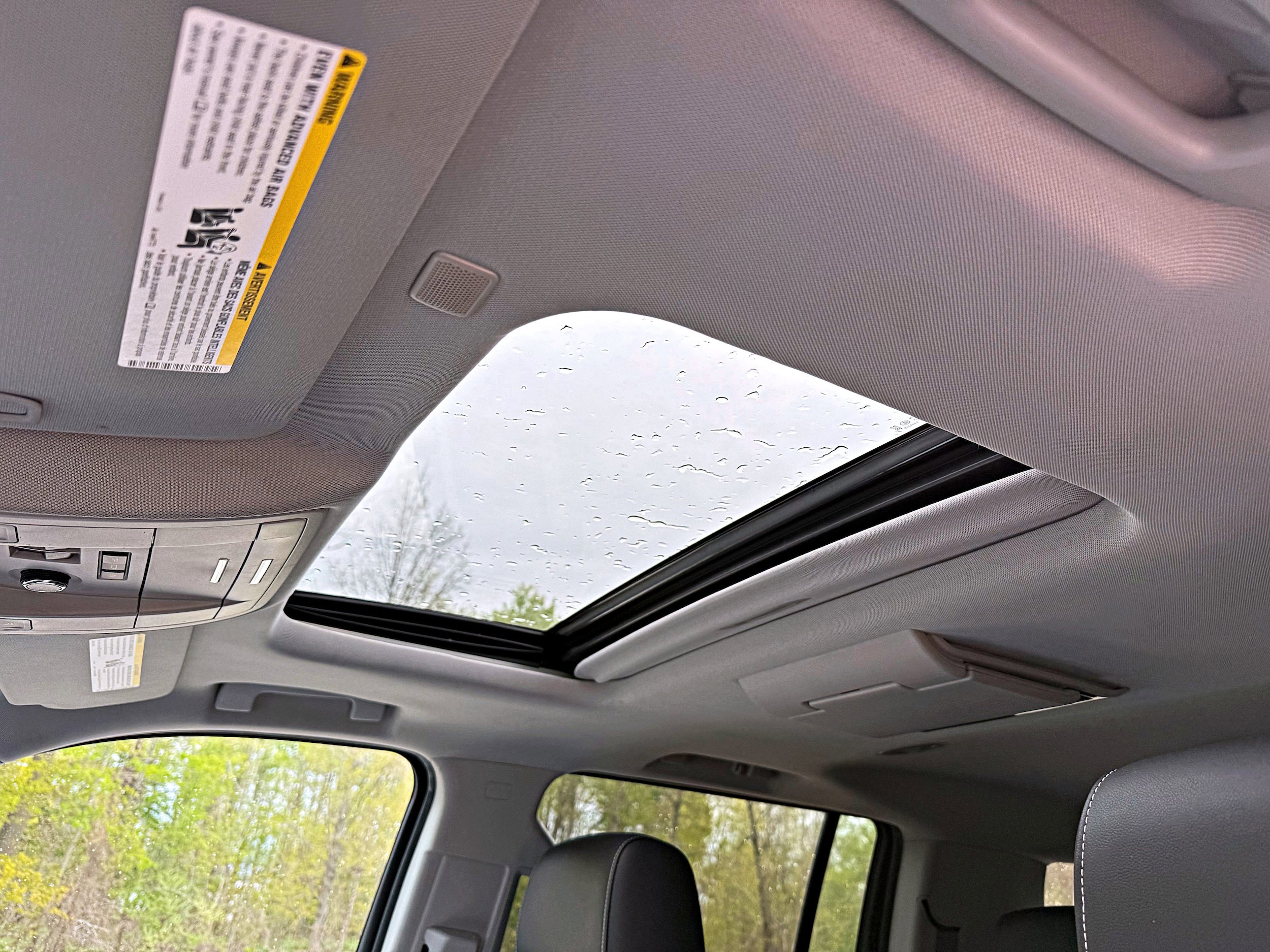 Used 2019 Chevrolet Suburban Premier AWD/4WD image 19
