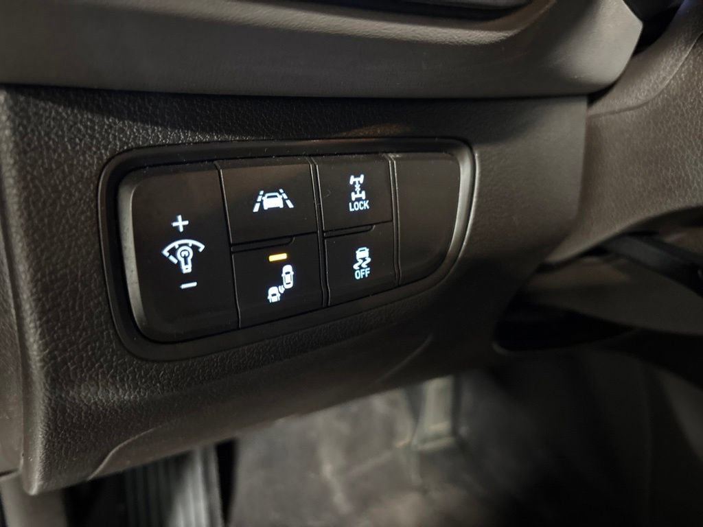 Used 2019 Hyundai Santa Fe SEL AWD/4WD image 13