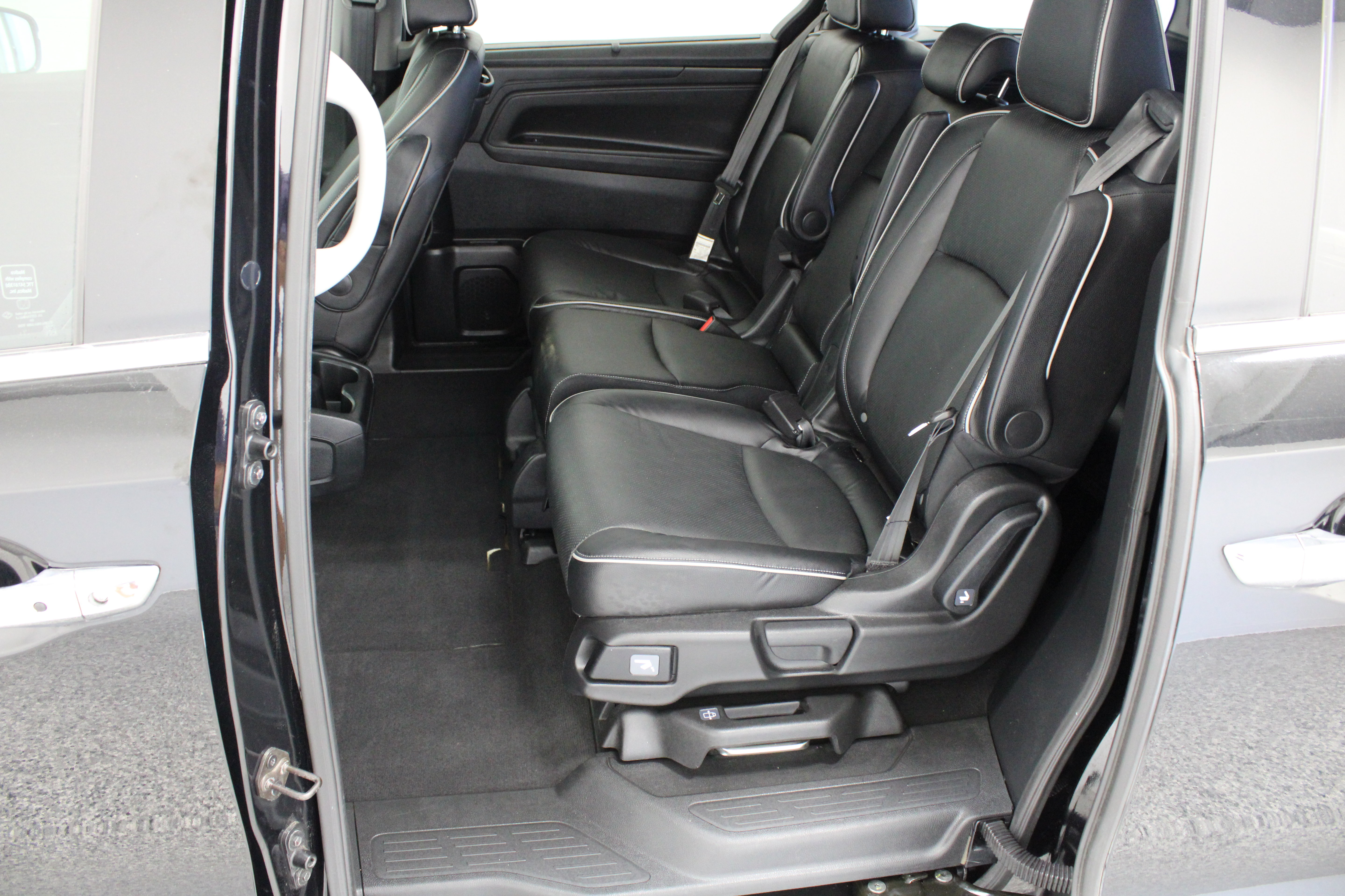 Used 2022 Honda Odyssey Elite image 29