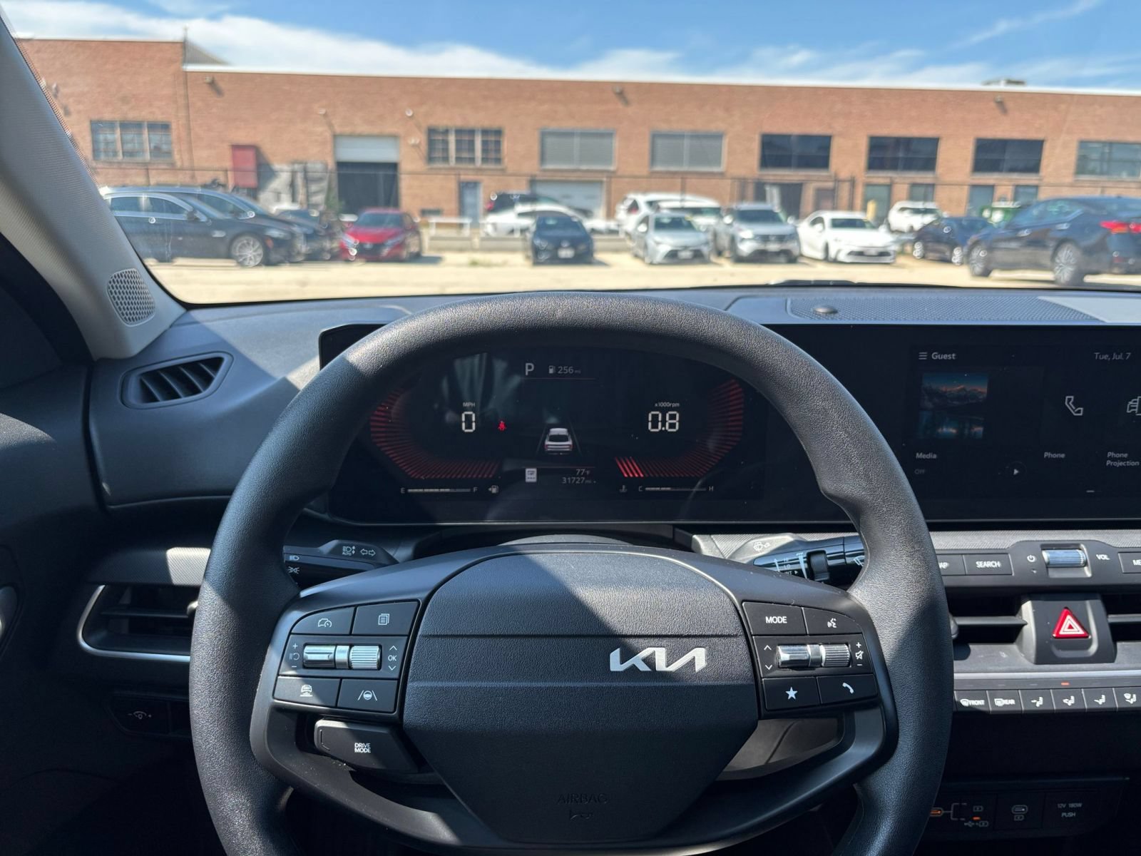 Used 2025 Kia K4 FWD image 32