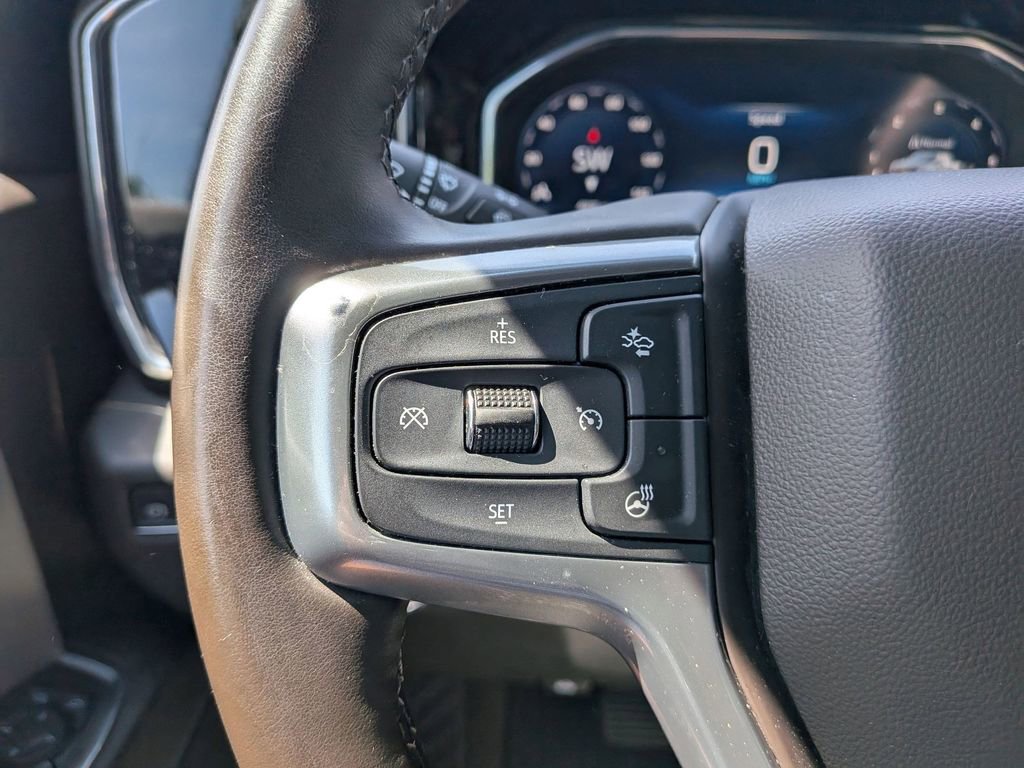 Used 2025 Chevrolet Silverado 1500 LT AWD/4WD image 19