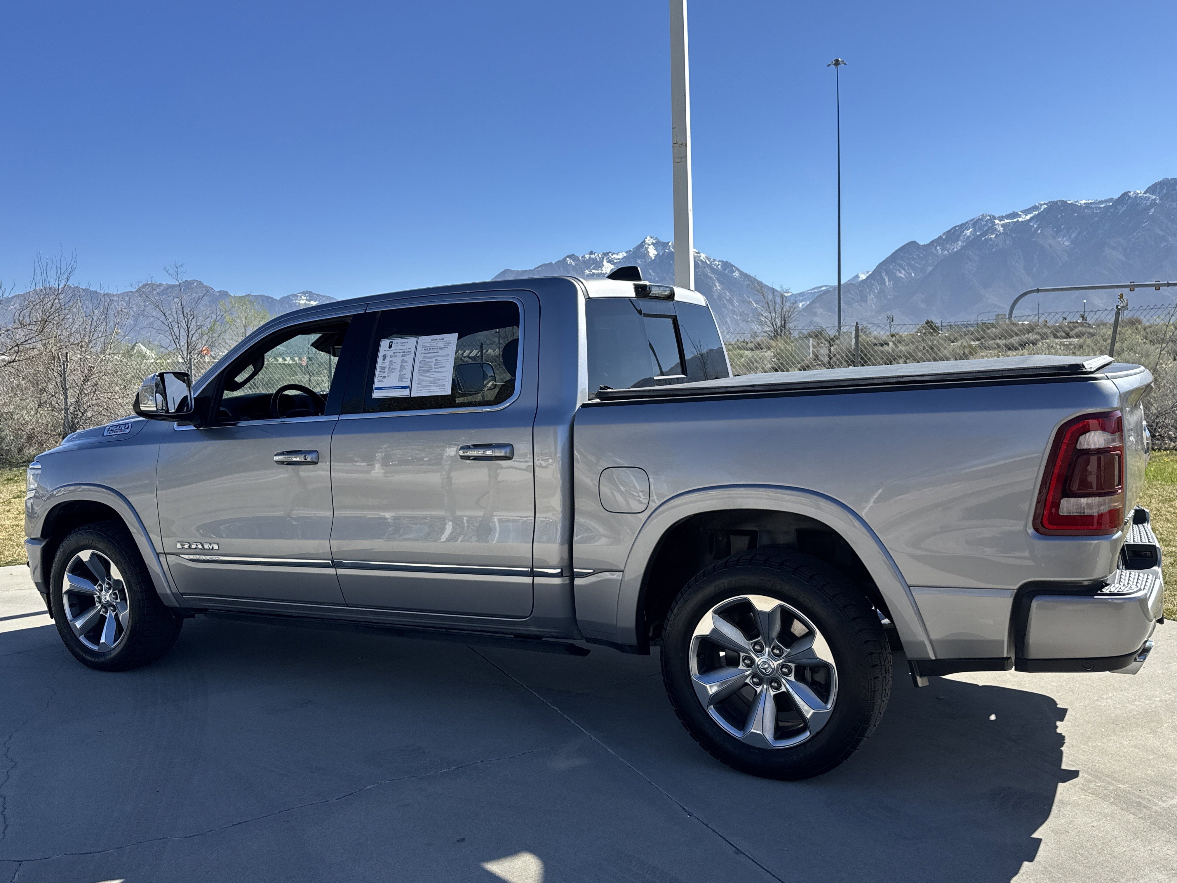 Used 2022 RAM 1500 Limited image 3