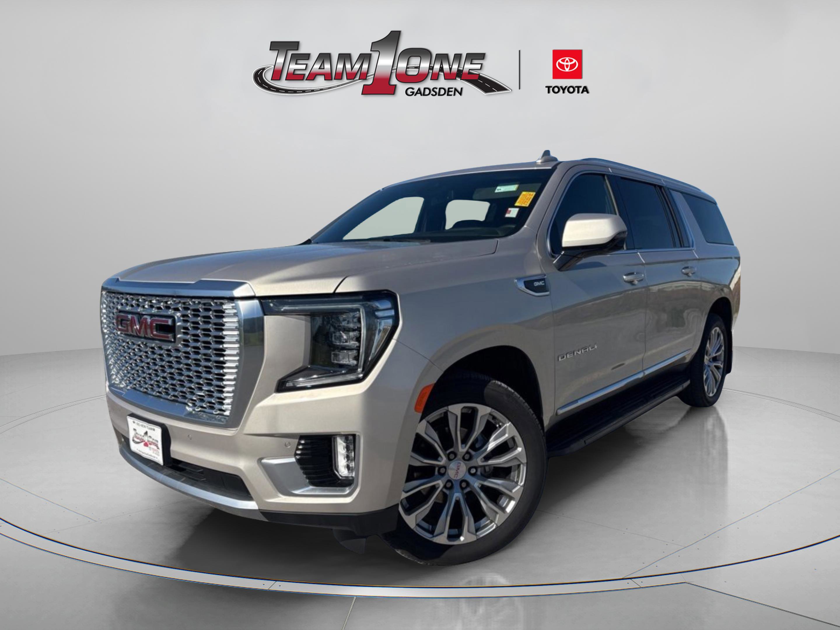 Used 2023 GMC Yukon XL Denali image 6