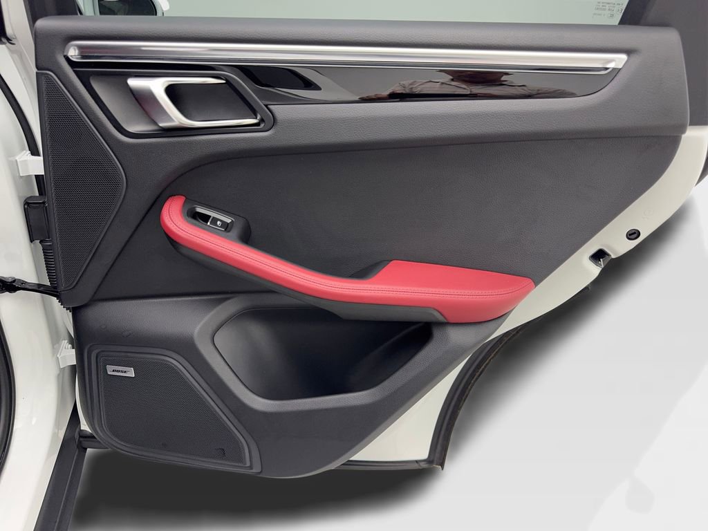 Used 2022 Porsche Macan image 41