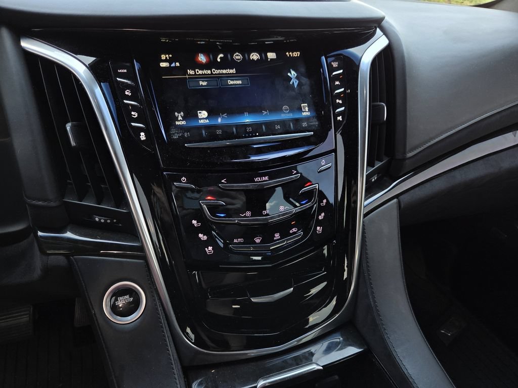 Used 2018 Cadillac Escalade Platinum AWD/4WD image 10