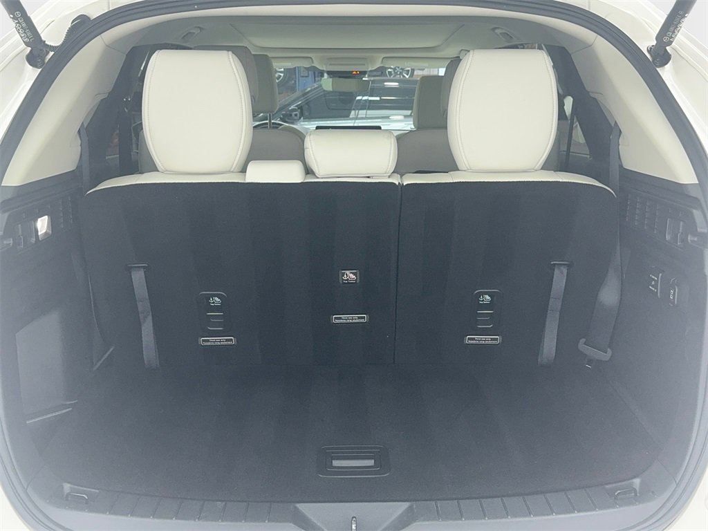 Used 2024 MAZDA CX-90 3.3 Turbo w/ Premium Plus Pkg image 12