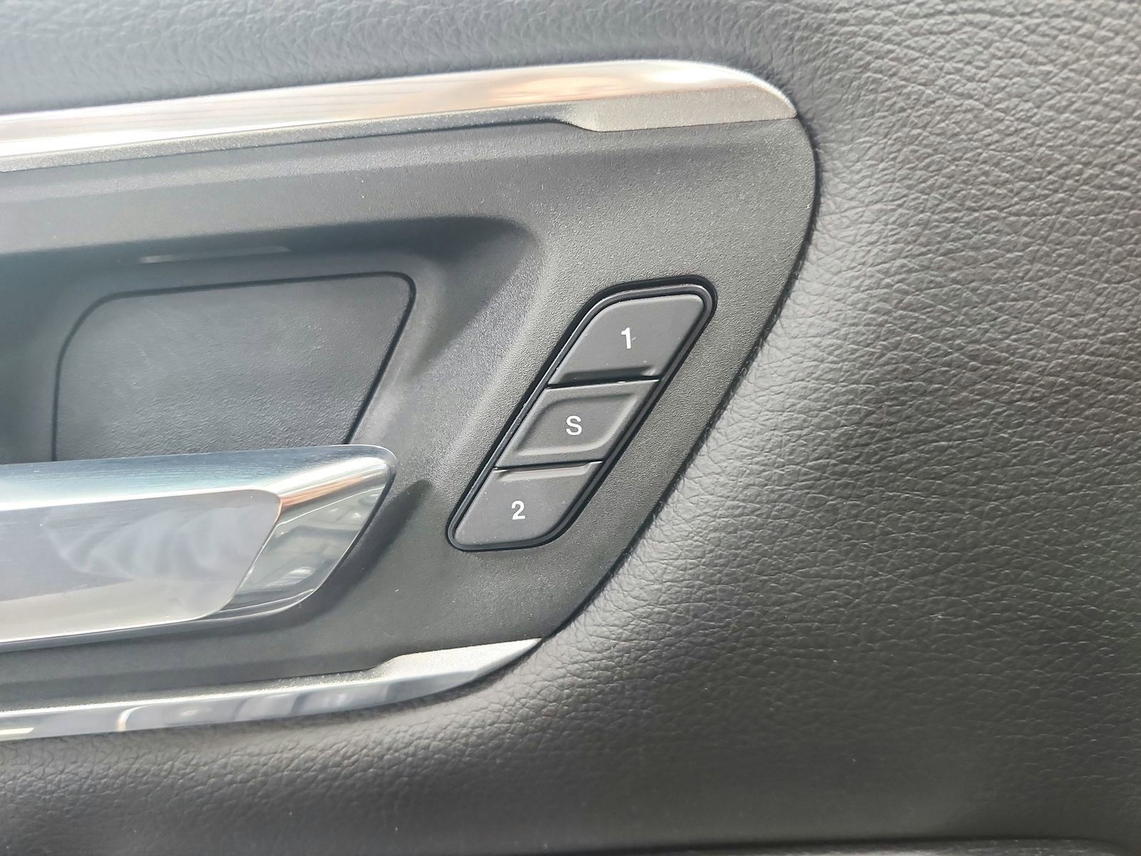 Used 2023 RAM 1500 Laramie AWD/4WD image 21