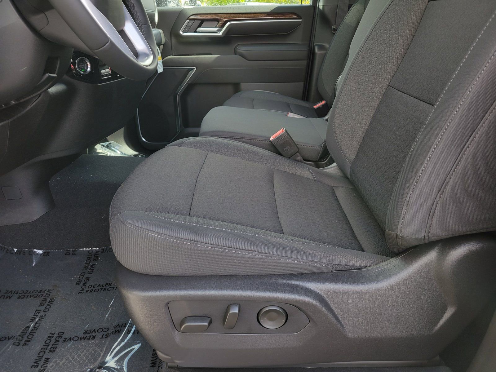 New 2026 GMC Sierra 2500 SLE w/ SLE Value Package; image 6