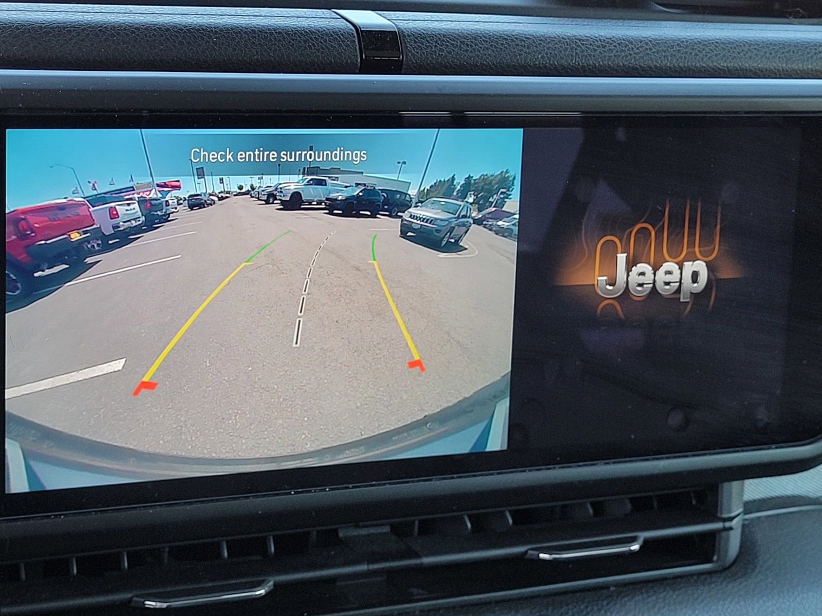 Used 2024 Jeep Wrangler Unlimited AWD/4WD image 26