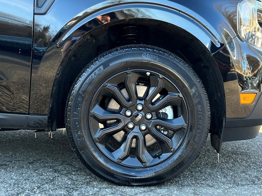 Used 2023 Ford Maverick Lariat w/ Lariat Luxury Package image 7