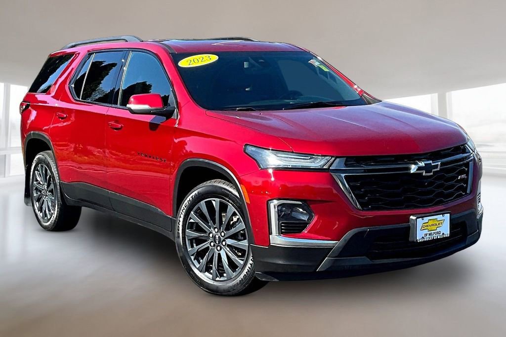 Used 2023 Chevrolet Traverse RS AWD/4WD image 1