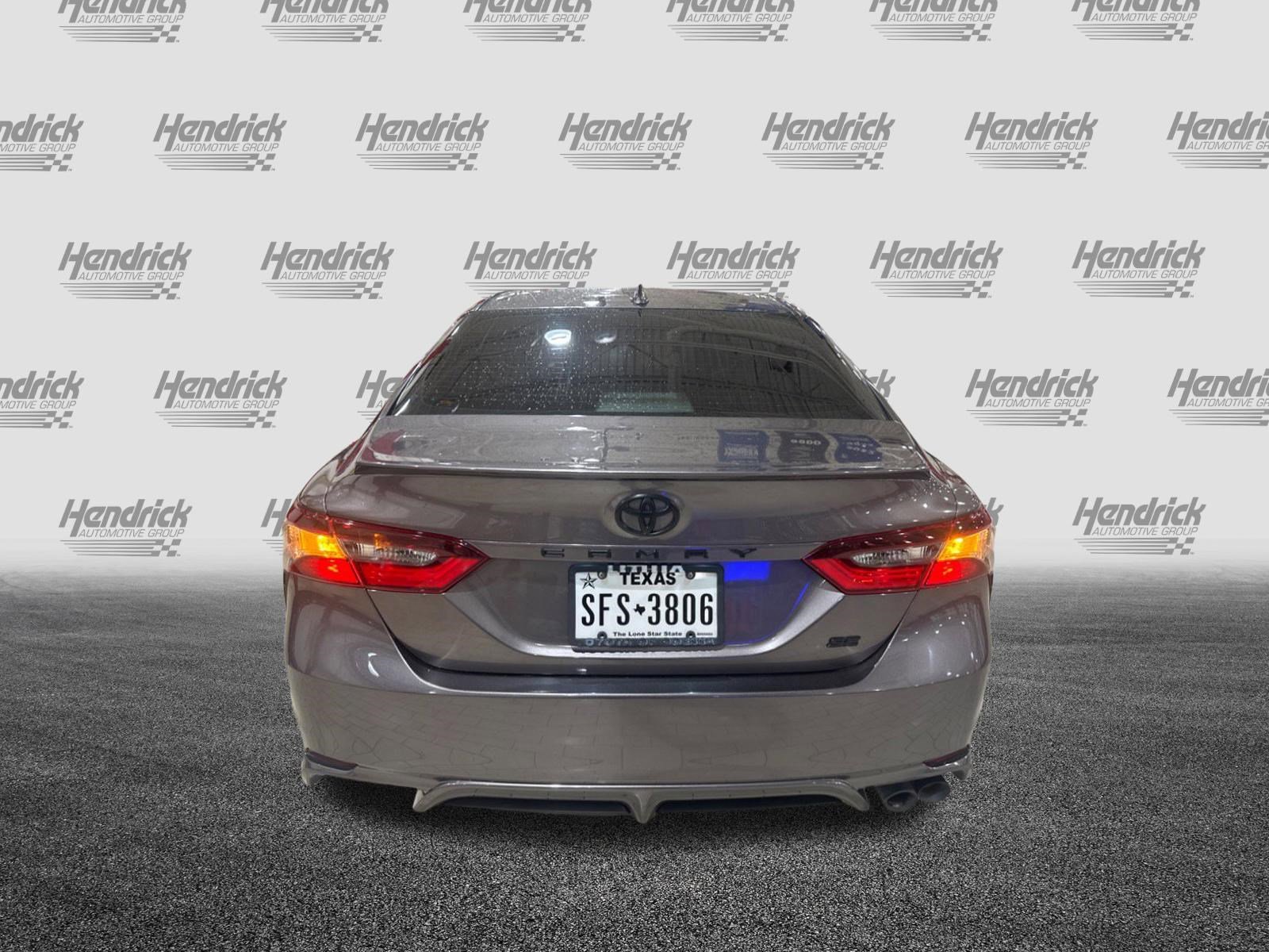 Used 2022 Toyota Camry SE w/ Convenience Package FWD image 10