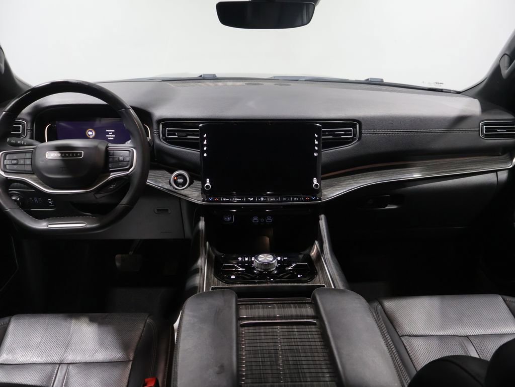Used 2022 Jeep Wagoneer Series III AWD/4WD image 15