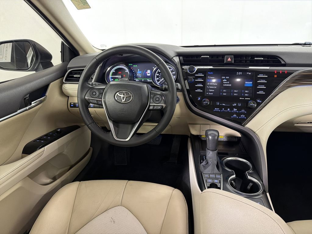 Used 2020 Toyota Camry XLE image 20