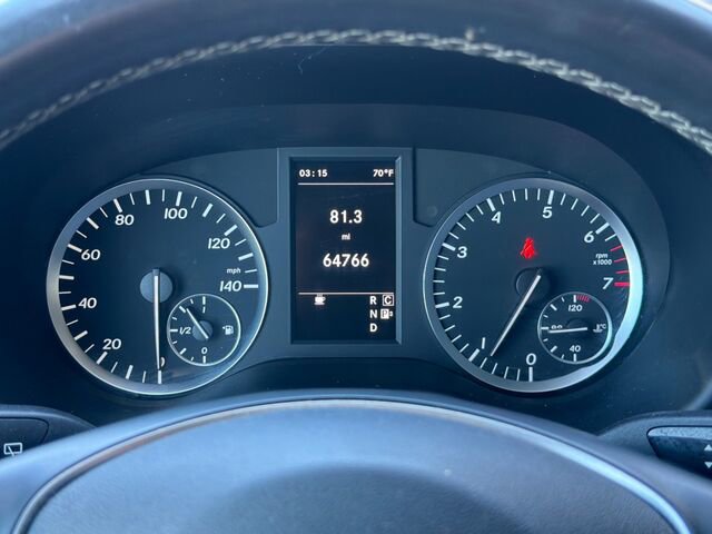 Used 2016 Mercedes-Benz Metris Passenger image 29