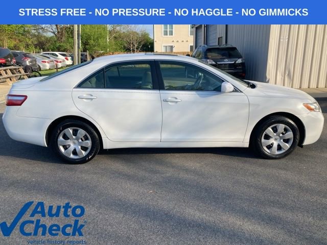 Used 2008 Toyota Camry LE image 2