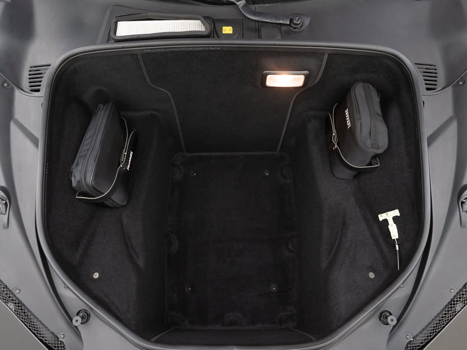 Used 2014 Ferrari 458 Spider image 30