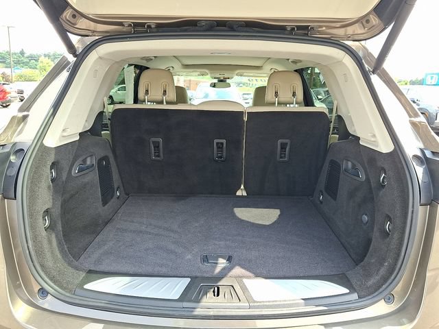 Used 2019 Buick Envision Premium w/ LPO, Cargo Package AWD/4WD image 29