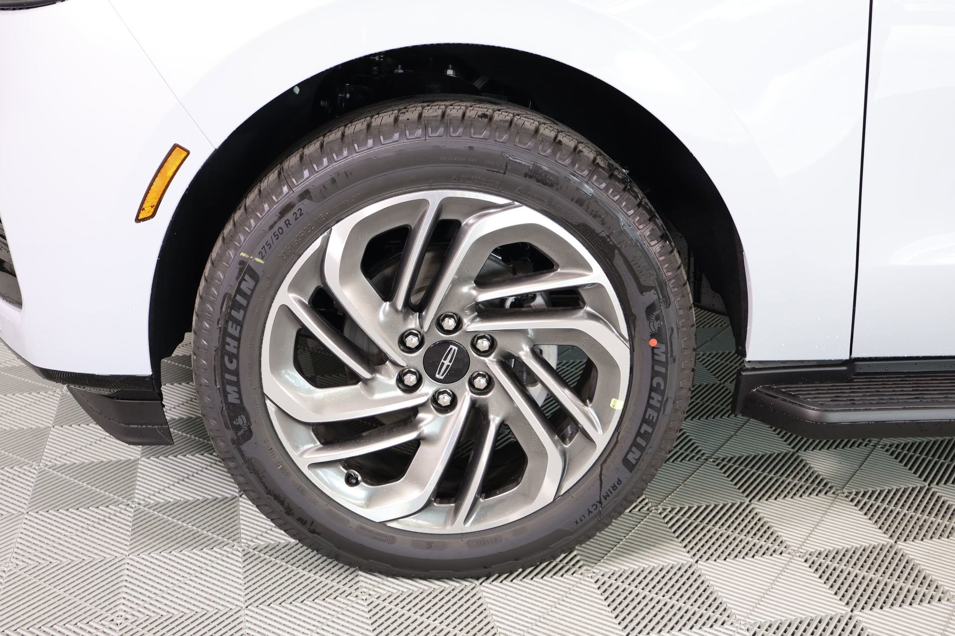 New 2026 Lincoln Navigator Premiere AWD/4WD image 18