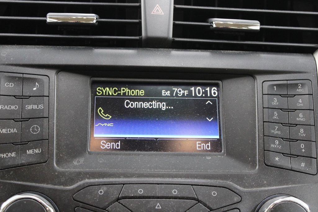 Used 2014 Ford Fusion SE FWD image 29