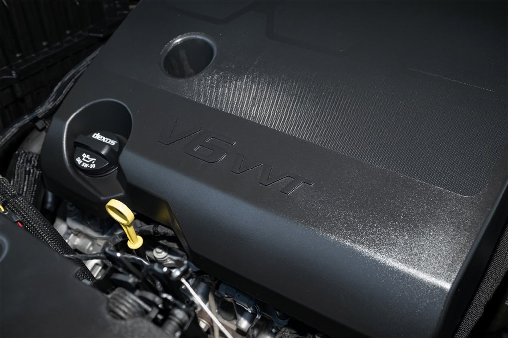 Used 2024 Buick Enclave Essence w/ Sport Touring Edition image 16