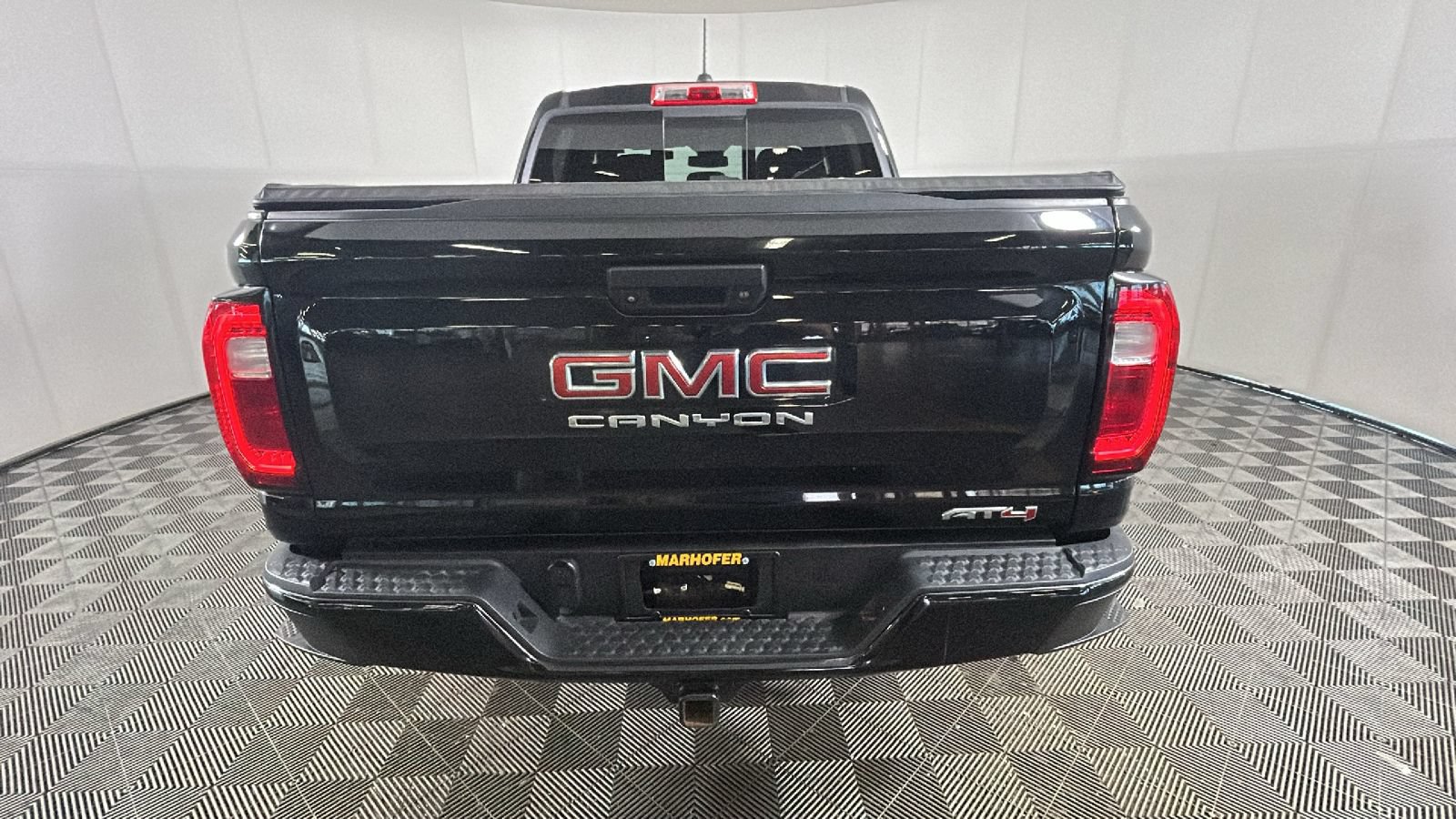 Used 2023 GMC Canyon AT4 AWD/4WD video 4