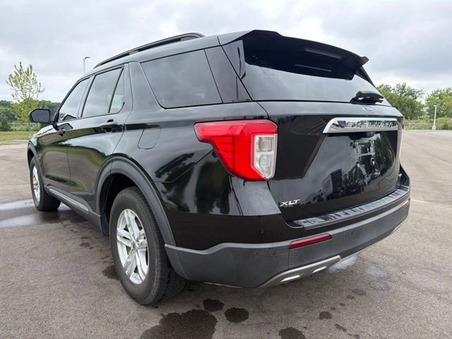 Used 2020 Ford Explorer XLT w/ Equipment Group 202A AWD/4WD image 15