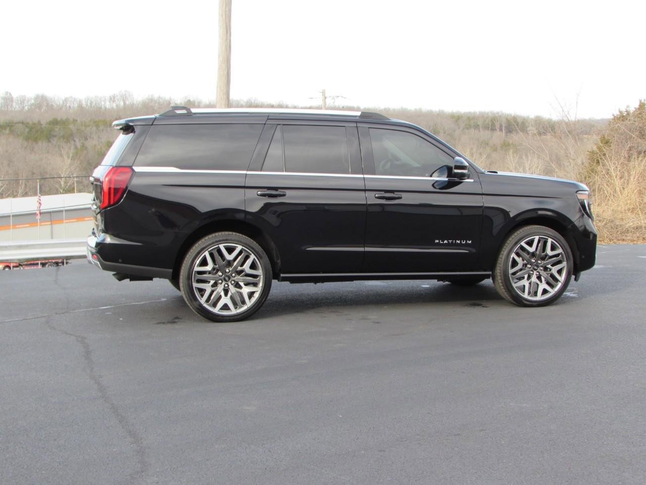 New 2025 Ford Expedition Platinum w/ Platinum Ultimate Package image 8