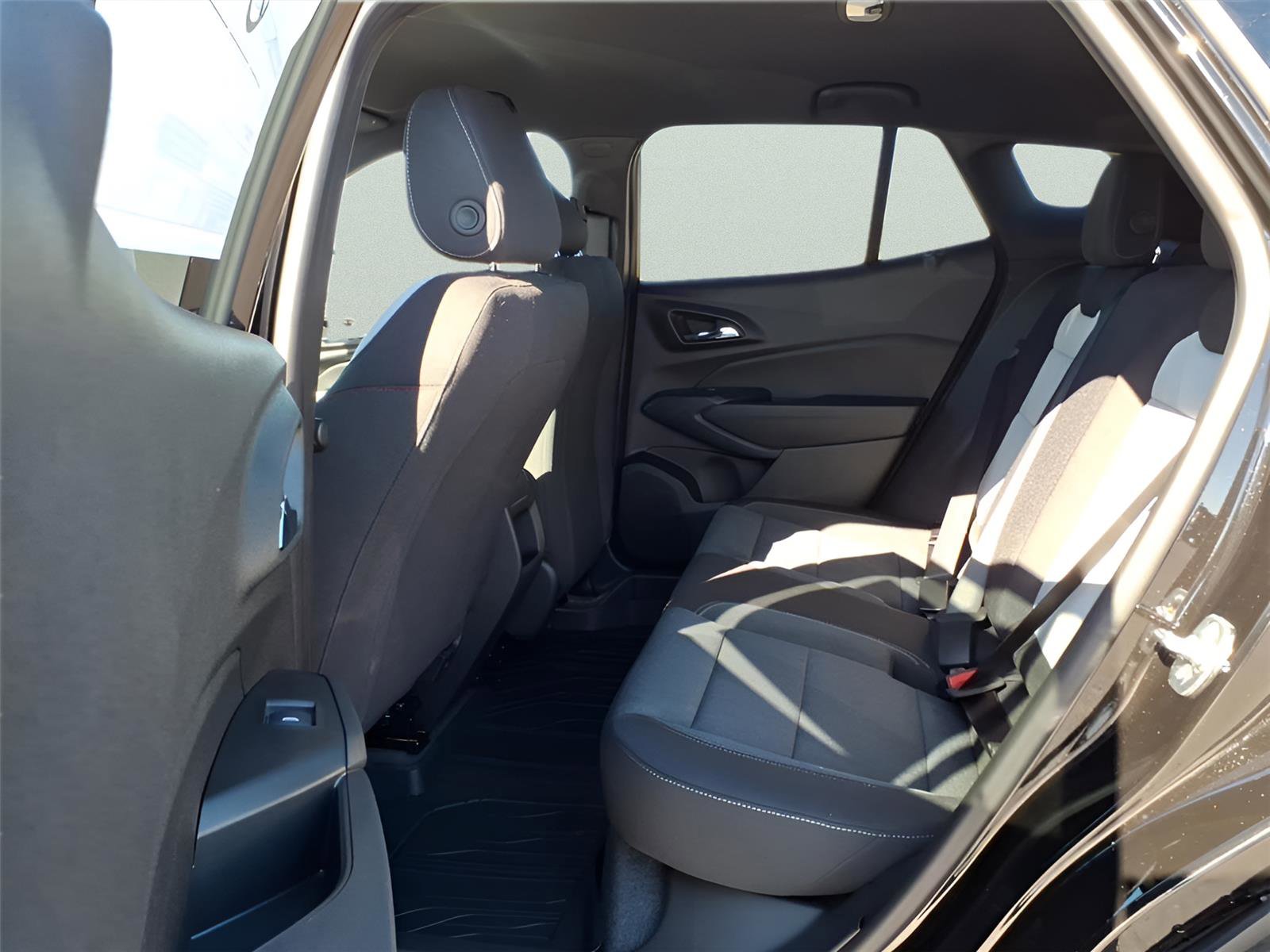 New 2026 Chevrolet Trax RS image 9