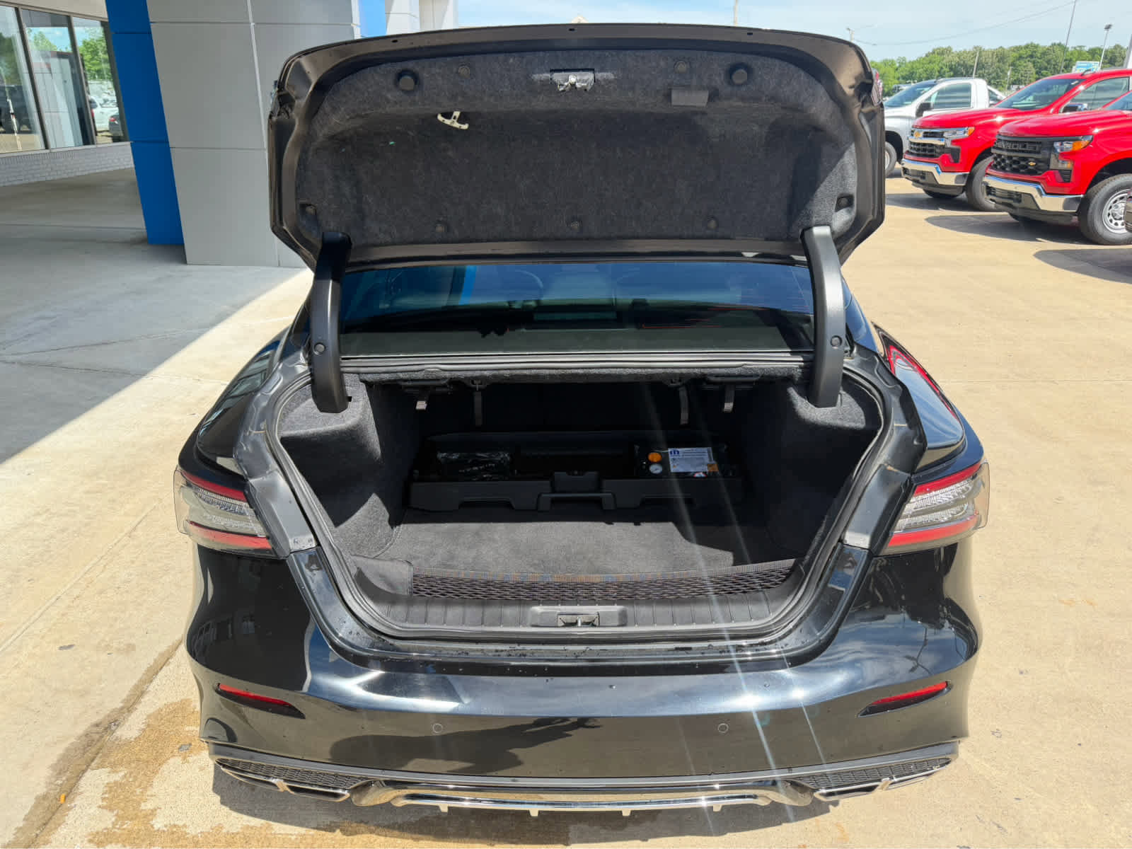 Used 2022 Nissan Maxima Platinum w/ Sport Mat Group FWD image 6
