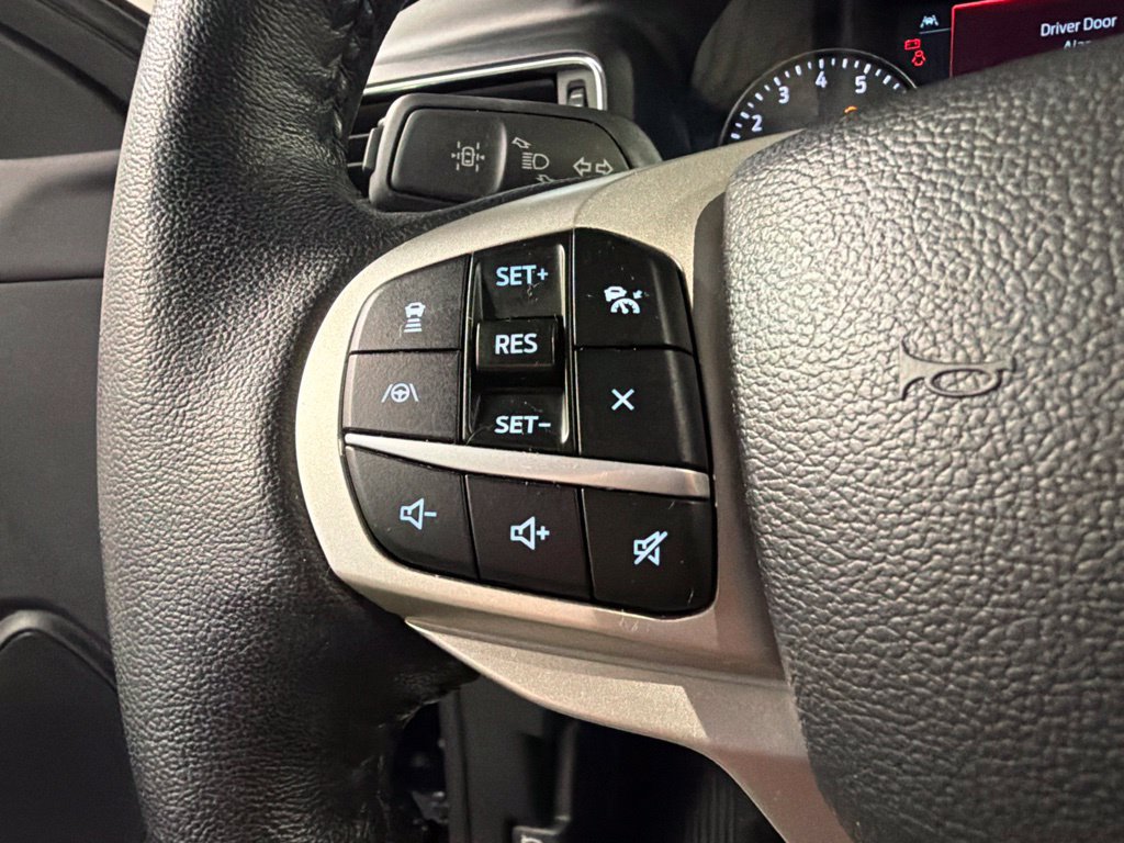 Certified 2022 Ford Explorer Limited w/ Limited Technology Package AWD/4WD image 19