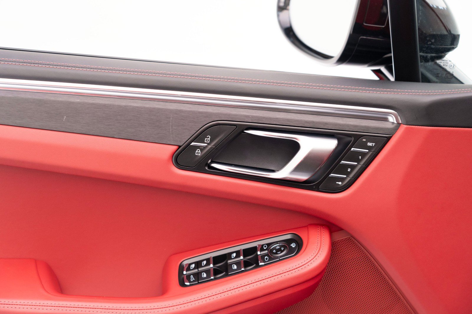 New 2026 Porsche Macan GTS image 23