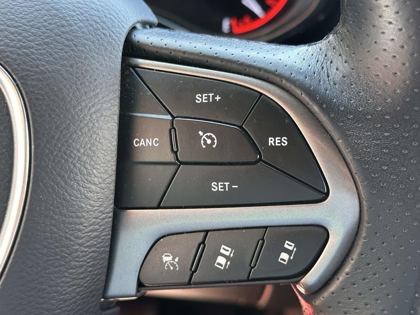 Used 2023 Dodge Durango SXT Launch Edition AWD/4WD image 27
