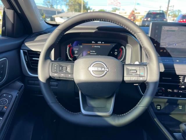 New 2026 Nissan Rogue Platinum image 15