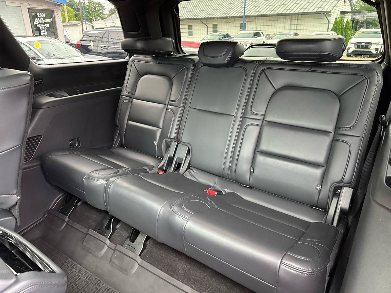 Used 2023 Lincoln Navigator Reserve AWD/4WD image 38