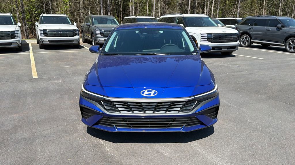 New 2026 Hyundai Elantra SE video 2