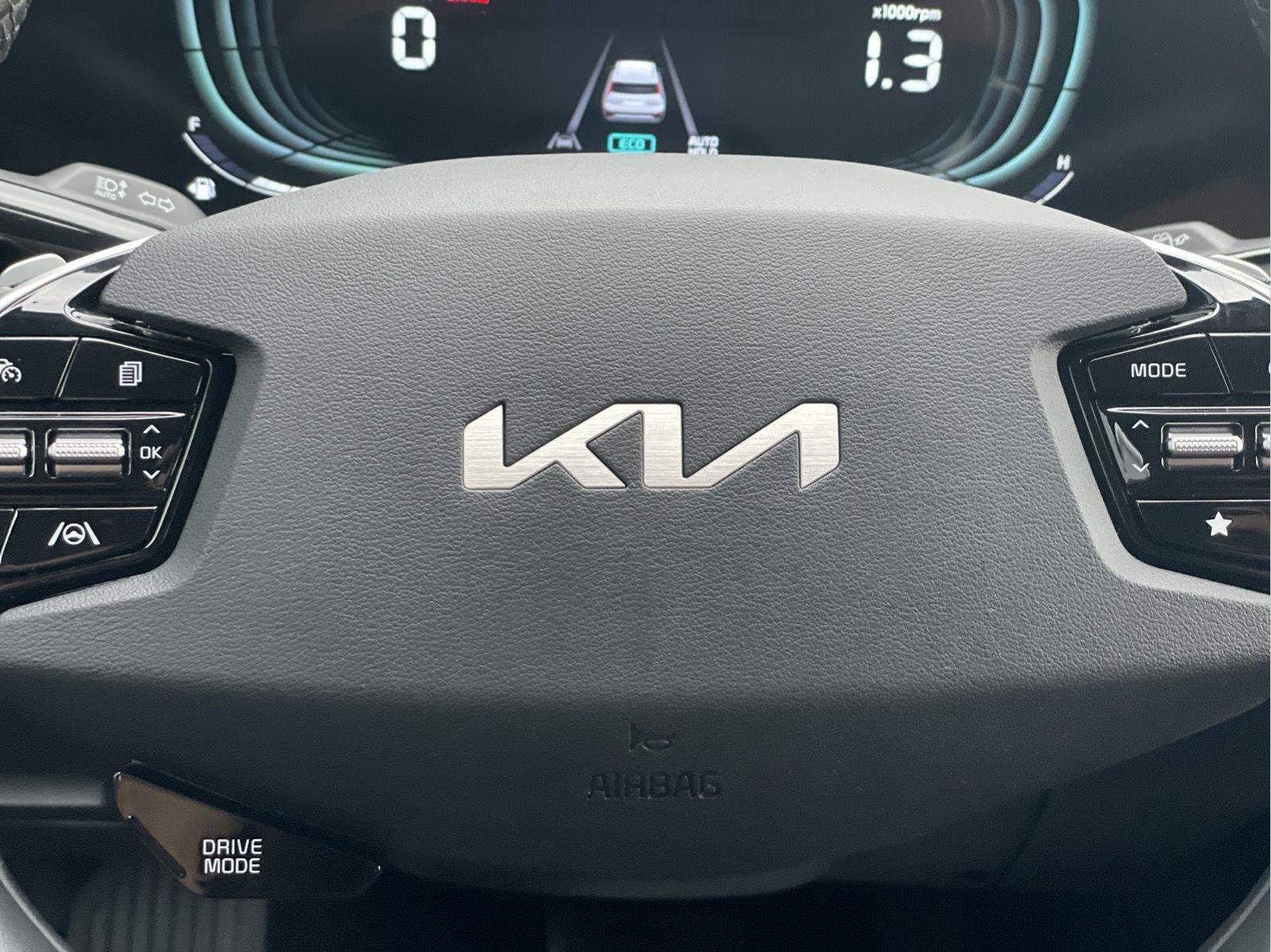 Used 2024 Kia Niro EX FWD image 29